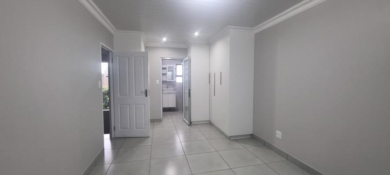 To Let 3 Bedroom Property for Rent in Dana Bay Western Cape